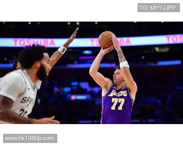 一月八日湖人对阵马刺精彩赛事在线直播全程回顾与分析